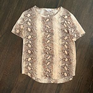 Equipment silk tee size small